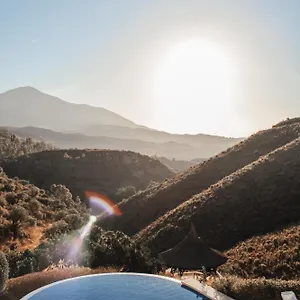 All Inclusive Luxurious Coliving La Kookaburra Hostel